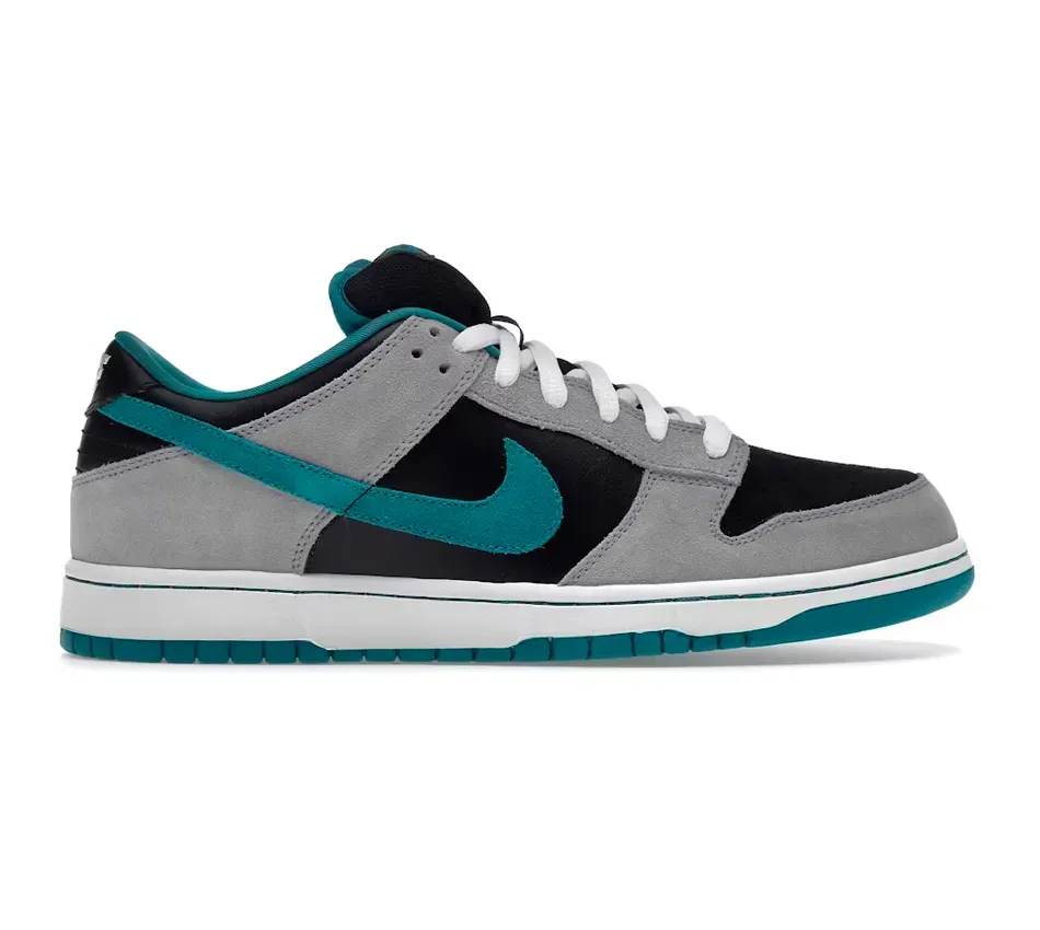 Dunk Low Pro SB Chrome Ball Incident фото