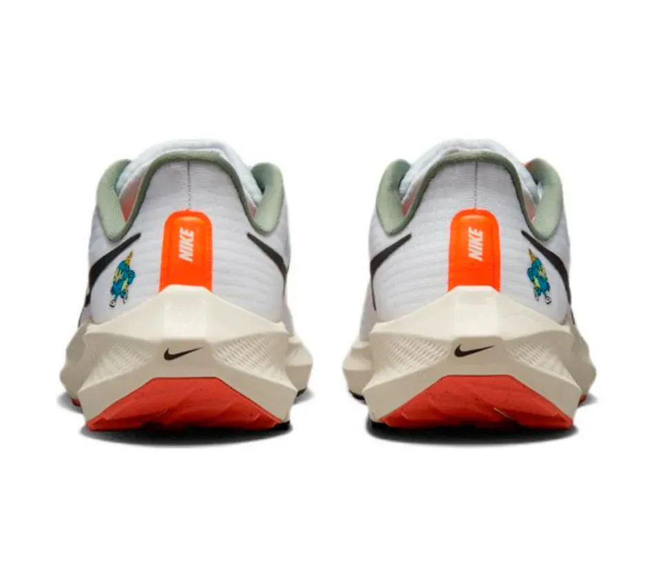 Pegasus 39 Next Nature GS White Black