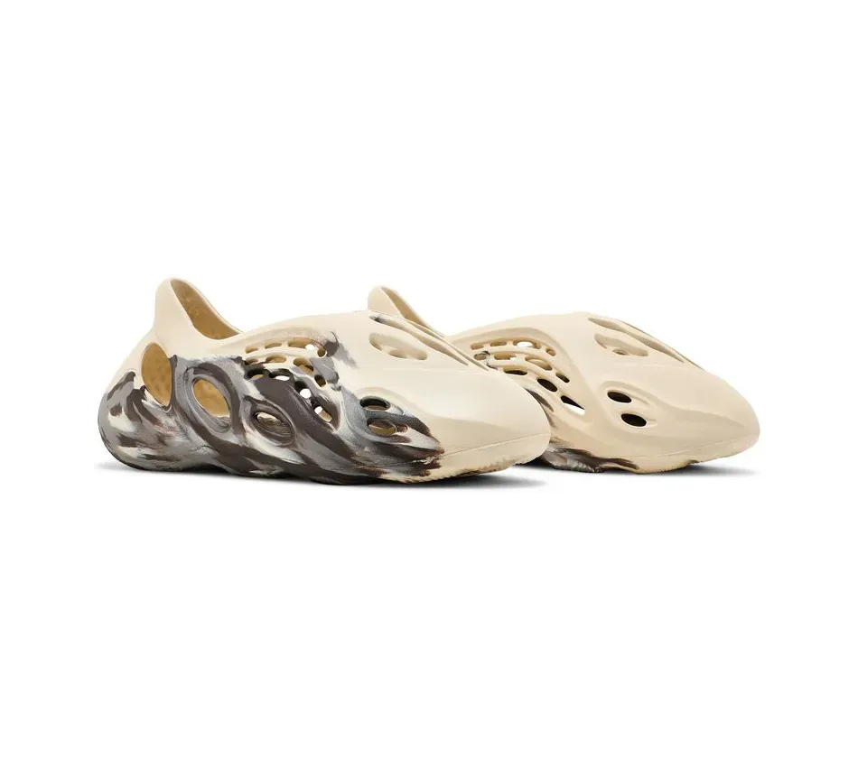 Yeezy Foam Runner Cream Clay фото