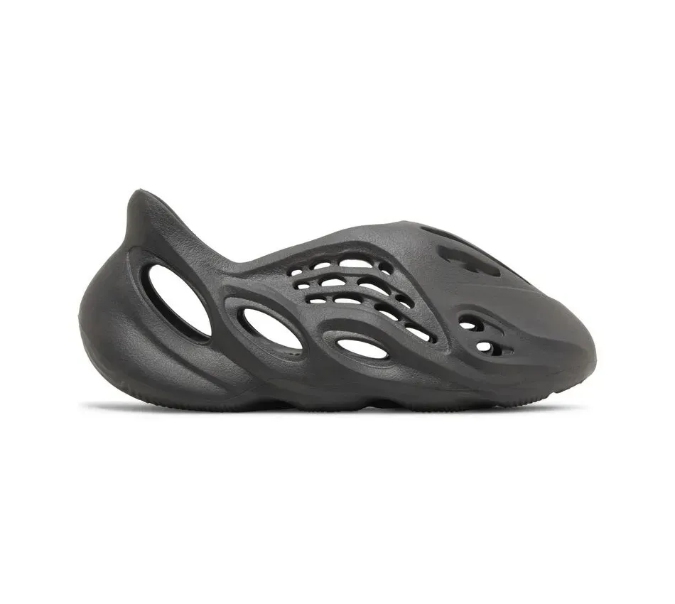 Шлёпанцы Adidas Yeezy Foam Runner Yeezy Foam Runner Onyx (Чёрный) Унисекс
